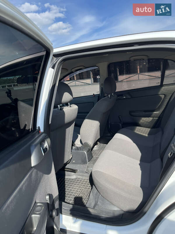 Седан Opel Astra 2008 в Киеве фото 10 Седан Opel Astra 2008 в Киеве