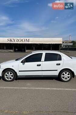 Седан Opel Astra 2008 в 
