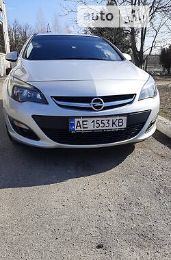 Универсал Opel Astra 2014 в 