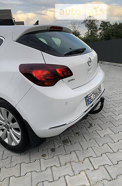 Хэтчбек Opel Astra 2013 в Львове