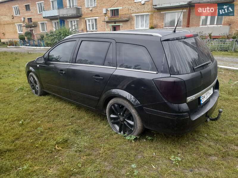 Універсал Opel Astra 2005 в Сумах