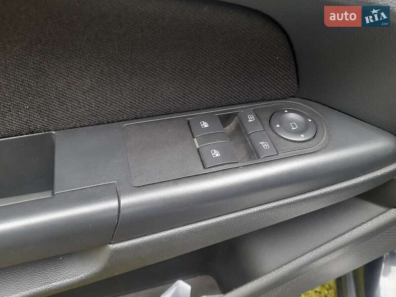 Універсал Opel Astra 2005 в Сумах