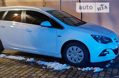 Хетчбек Opel Astra 2015 в Ужгороді
