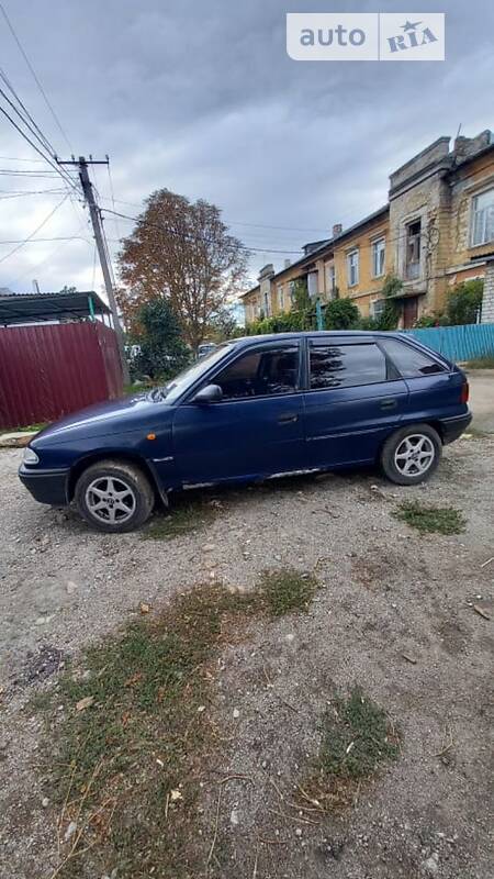 Хэтчбек Opel Astra 2001 в Одессе