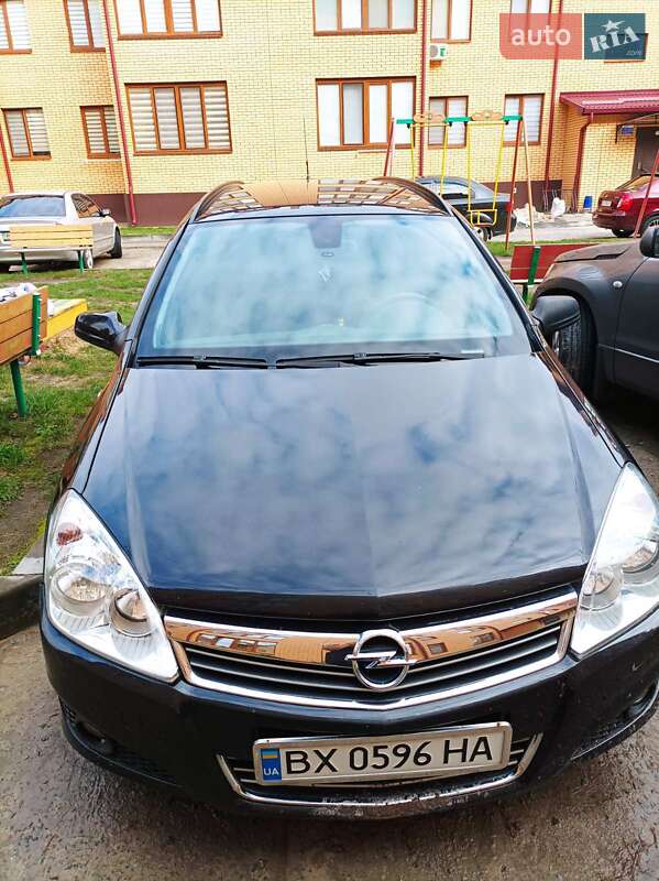 Універсал Opel Astra 2008 в Нетішині