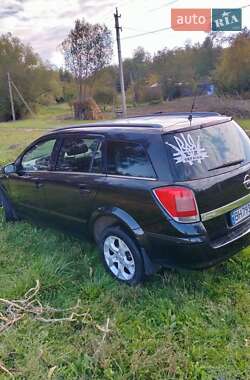 Универсал Opel Astra 2005 в Подольске
