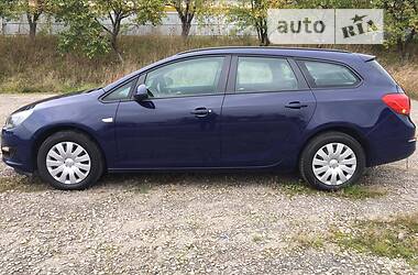 Універсал Opel Astra 2013 в 