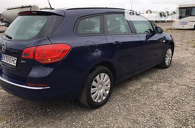 Універсал Opel Astra 2013 в 