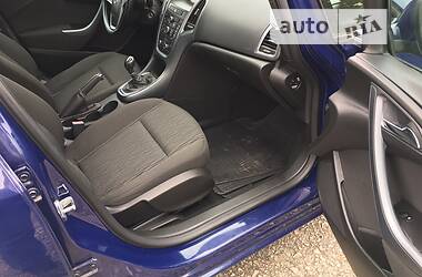 Універсал Opel Astra 2013 в 