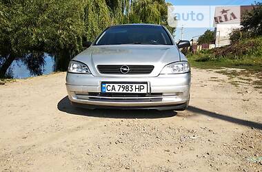 Седан Opel Astra 2001 в Гайвороне