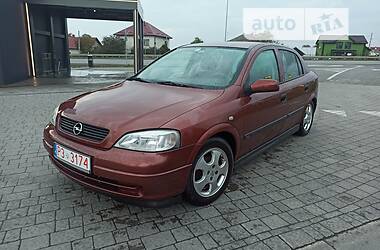 Седан Opel Astra 2000 в Ямполі