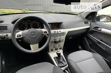 Універсал Opel Astra 2008 в Коломиї