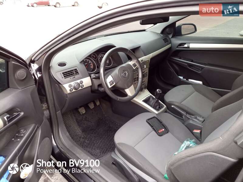 Хэтчбек Opel Astra 2008 в Ровно