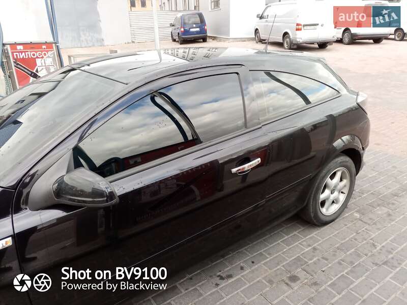 Хэтчбек Opel Astra 2008 в Ровно