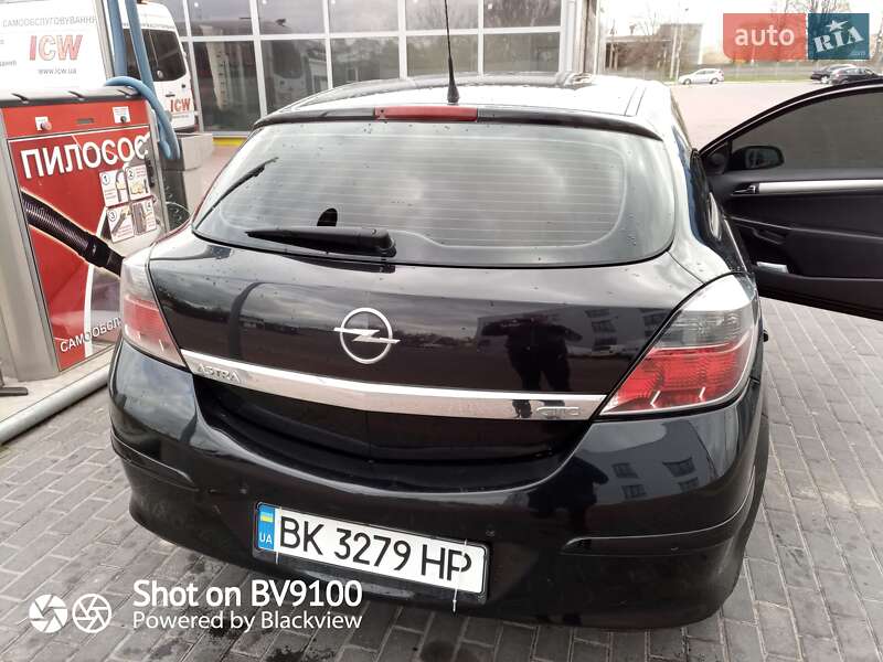 Хэтчбек Opel Astra 2008 в Ровно