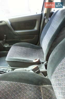 Хетчбек Opel Astra 2000 в 