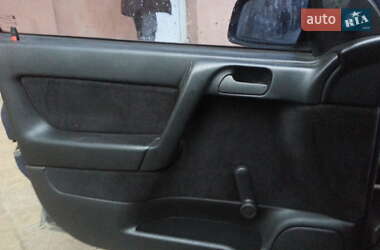 Хетчбек Opel Astra 2000 в 