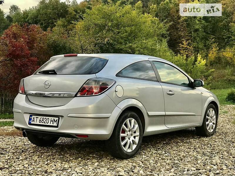 Купе Opel Astra 2005 в Коломые
