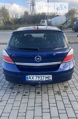 Хэтчбек Opel Astra 2004 в Ивано-Франковске