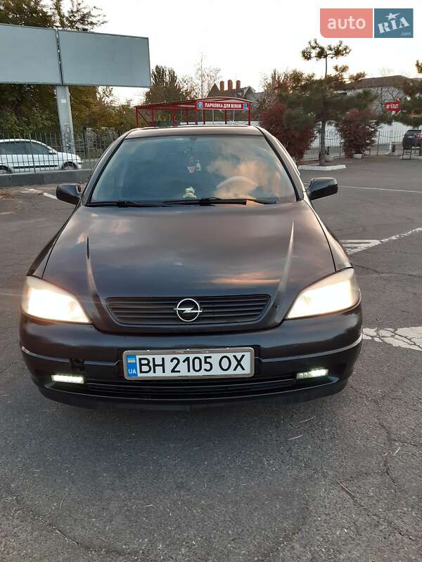 Хэтчбек Opel Astra 1999 в Одессе