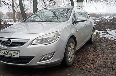 Універсал Opel Astra 2011 в Вінниці