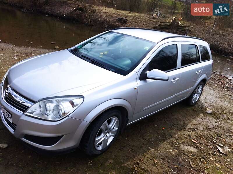 Универсал Opel Astra 2008 в Чорткове