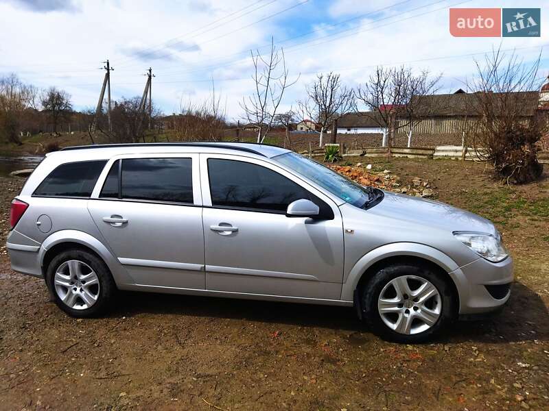 Универсал Opel Astra 2008 в Чорткове