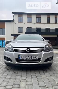 Універсал Opel Astra 2009 в Коломиї