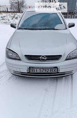 Седан Opel Astra 2005 в Полтаве