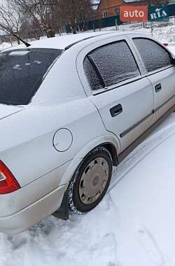 Седан Opel Astra 2005 в Полтаве
