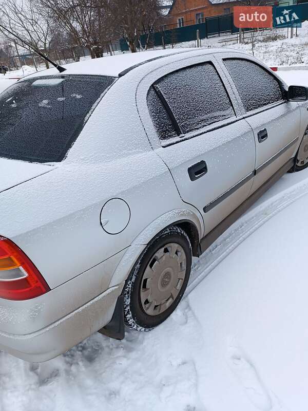 Седан Opel Astra 2005 в Полтаве фото 7 Седан Opel Astra 2005 в Полтаве
