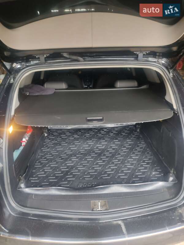 Універсал Opel Astra 2013 в Старому Самборі