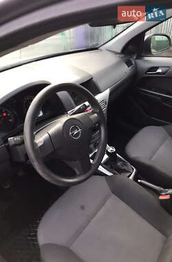 Универсал Opel Astra 2011 в Львове
