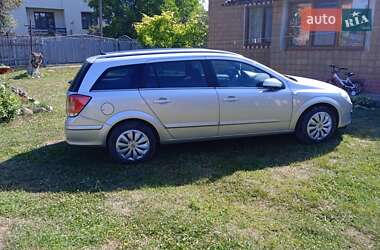 Універсал Opel Astra 2005 в Івано-Франківську