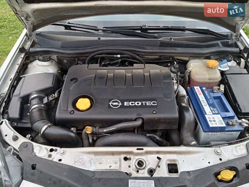 Універсал Opel Astra 2005 в Івано-Франківську