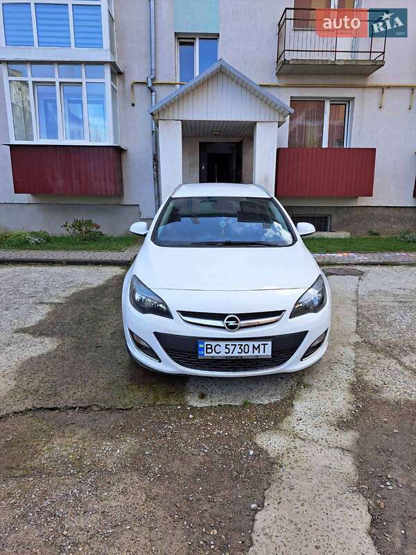 Opel Astra 2014