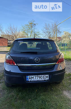 Хэтчбек Opel Astra 2009 в Коростене