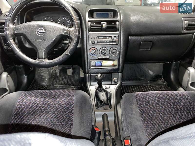 Седан Opel Astra 2001 в Львове