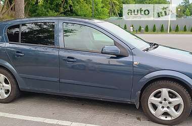 Седан Opel Astra 2008 в Хмельницком