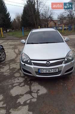 Универсал Opel Astra 2010 в Дрогобыче