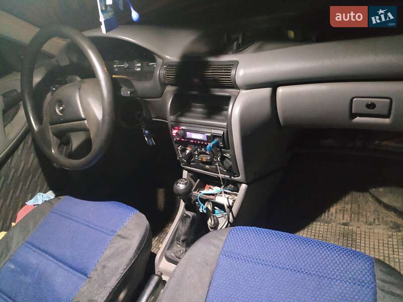 Универсал Opel Astra 1993 в Харькове фото 5 Универсал Opel Astra 1993 в Харькове