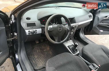 Универсал Opel Astra 2006 в Гадяче