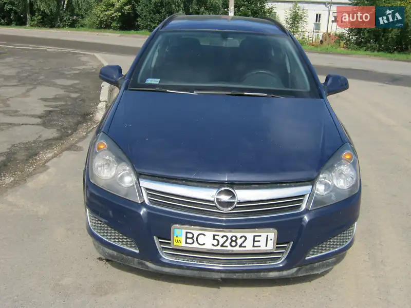 Opel Astra 2010
