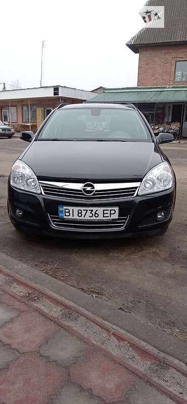 Универсал Opel Astra 2009 в Пирятине