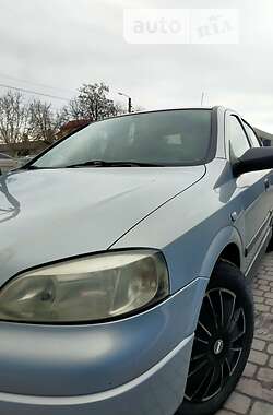 Седан Opel Astra 2004 в Ивано-Франковске