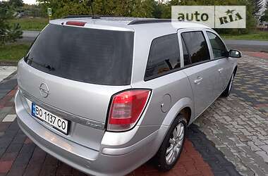 Универсал Opel Astra 2009 в Бучаче