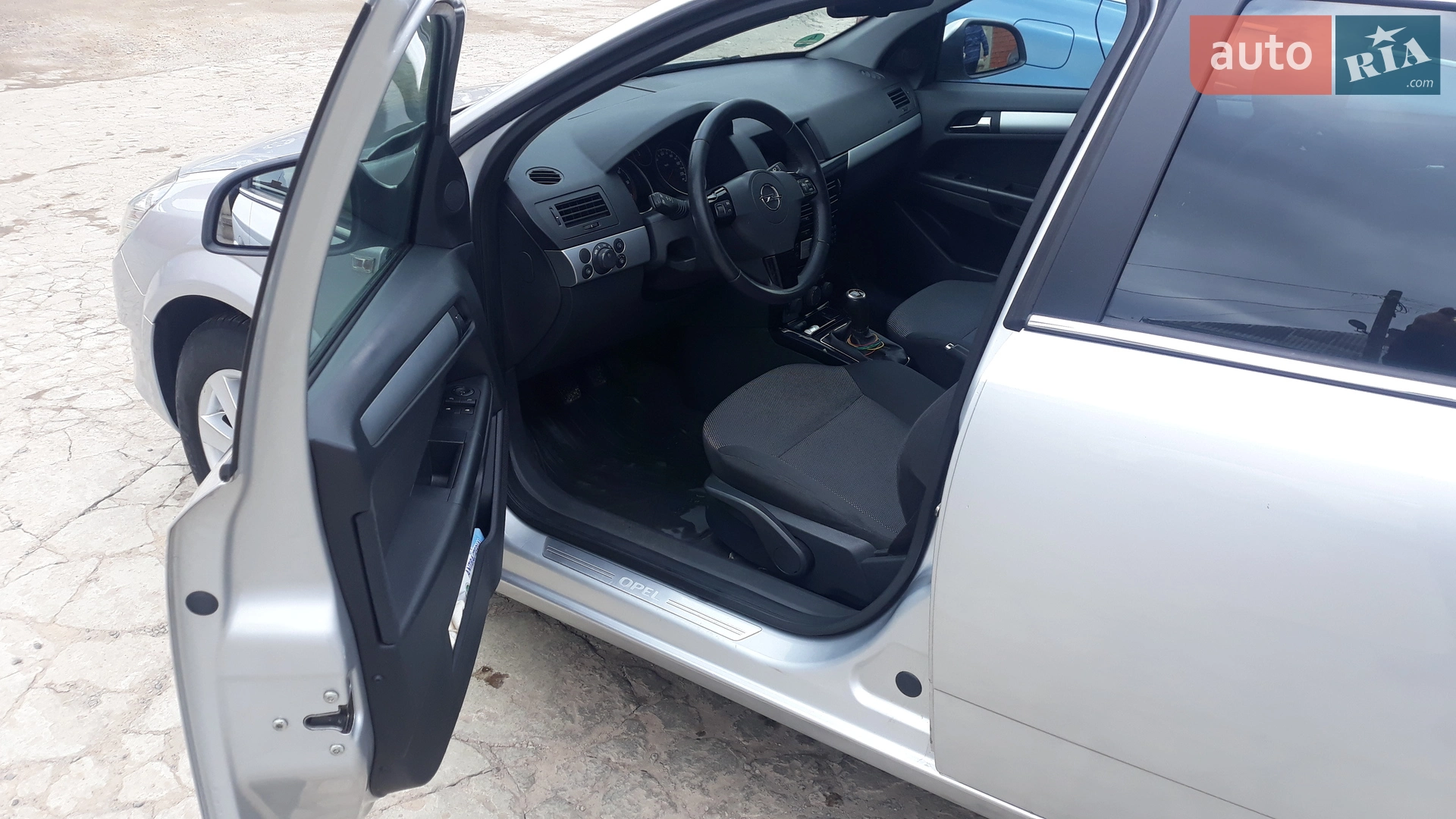 2010 Opel Astra - мініатюра 16