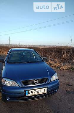 Седан Opel Astra 2008 в Бахмаче