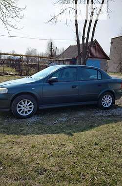 Седан Opel Astra 2004 в Кривом Роге