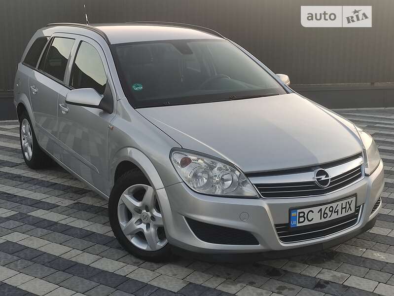 Универсал Opel Astra 2008 в Львове